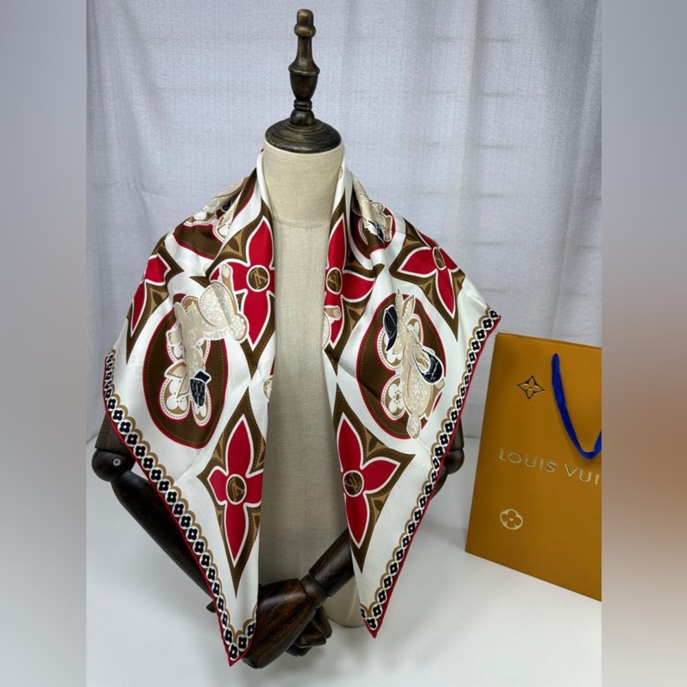 Louis Vuitton Logo Pattern Scarf - Picture 3 of 8